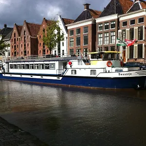 botel-zwaantje.amsterdamhotelsnl.com/
